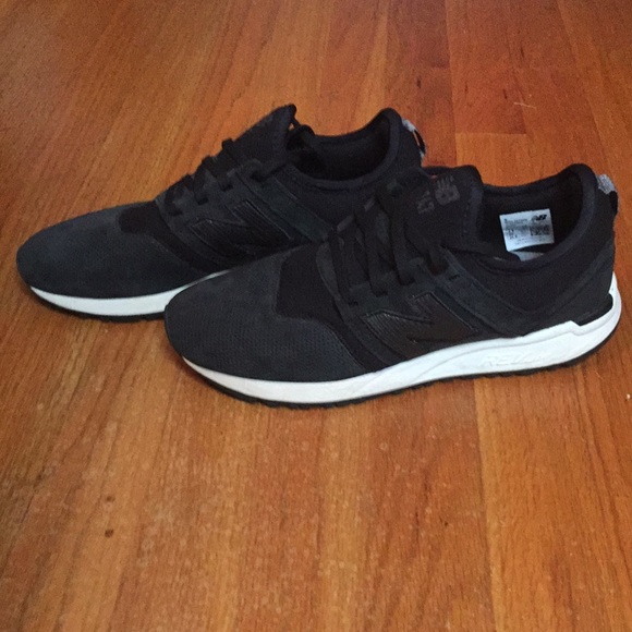 New Balance 247 - Picture 2 of 7